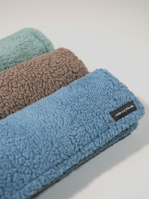 Kuscheldecken aus Teddyplüsch