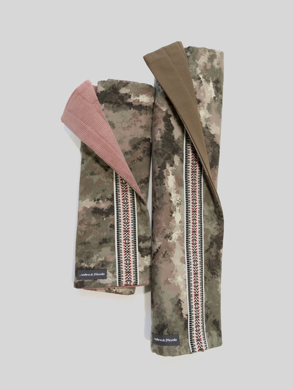 Hundedecke mit Camouflage-Muster aus Baumwolle mit Ethno-Borte