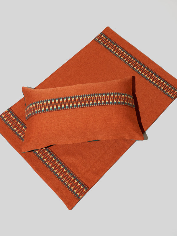 Hundedecke Orange & Grün aus Möbelstoff mit Ethno-Borte